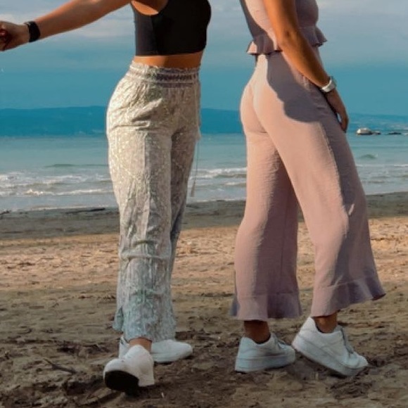 Flowy pants!💫 - Picture 4 of 4